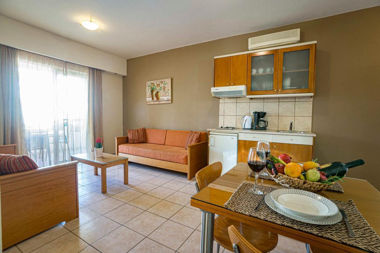 Helios Apartments Kato Daratso Bagian luar foto