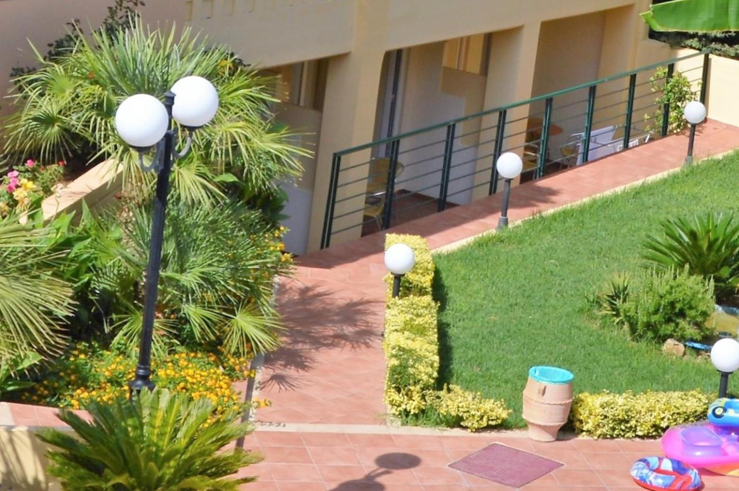 Helios Apartments Kato Daratso Ruang foto