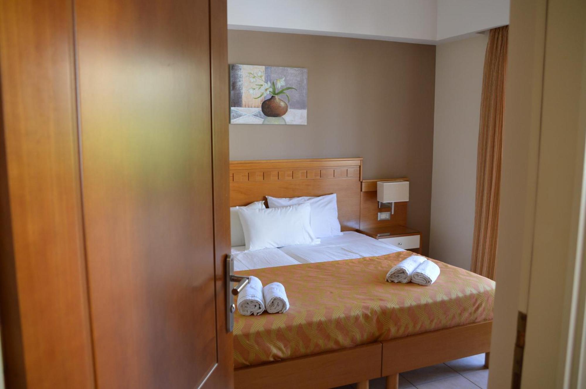 Helios Apartments Kato Daratso Ruang foto