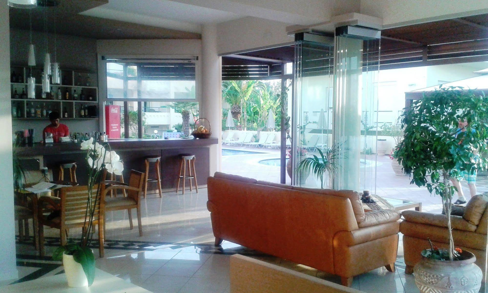Helios Apartments Kato Daratso Bagian luar foto