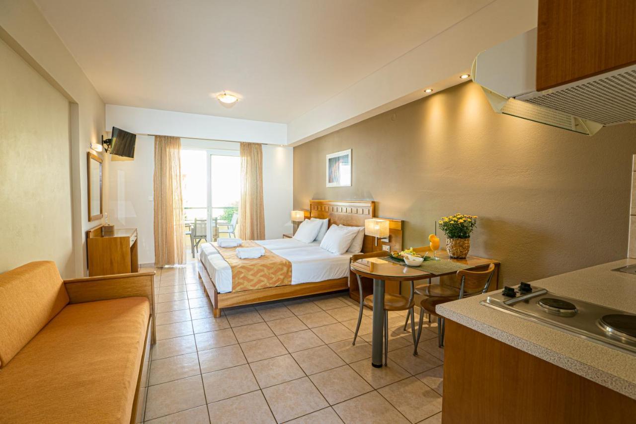 Helios Apartments Kato Daratso Bagian luar foto